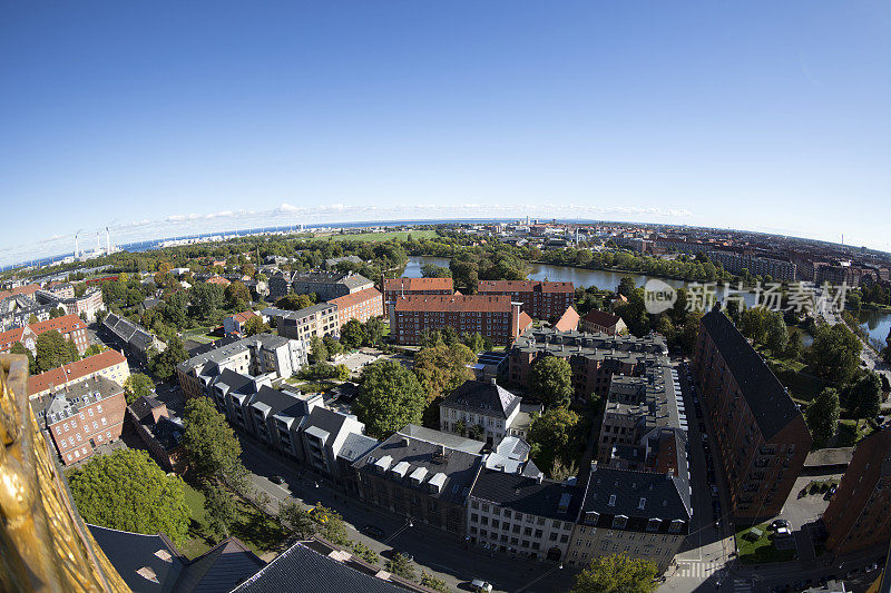 鱼的眼睛看到Christianshavn从Vor fressers Kirke